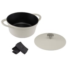 Maxwell & Williams Cast Lite Aluminium Casserole Dish